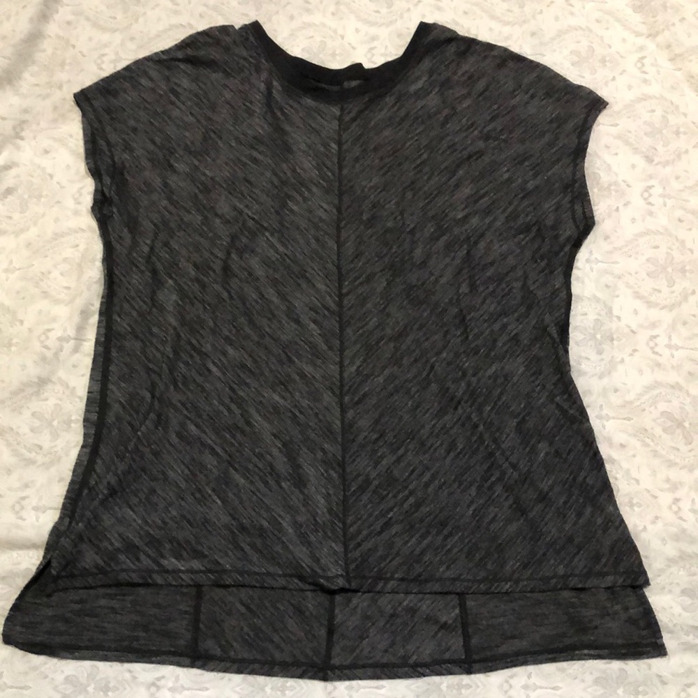 LULULEMON Retreat Tee